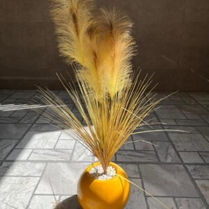 Artificial pampas grass