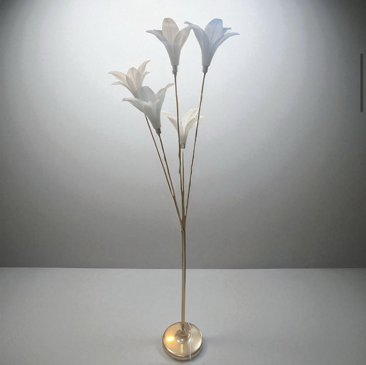 Golden Lily Bloom Floor Lamp