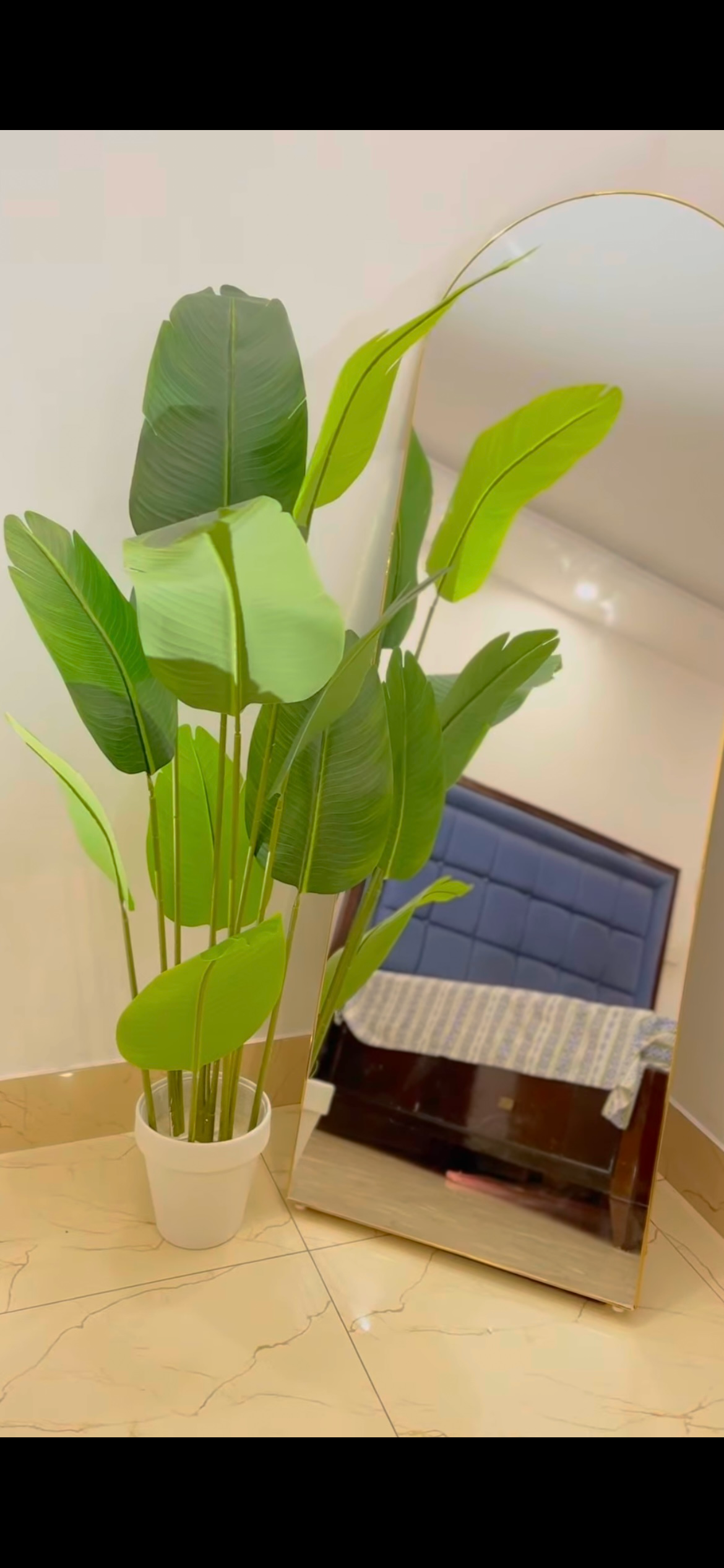 Artificial banana plant 5.5 feet