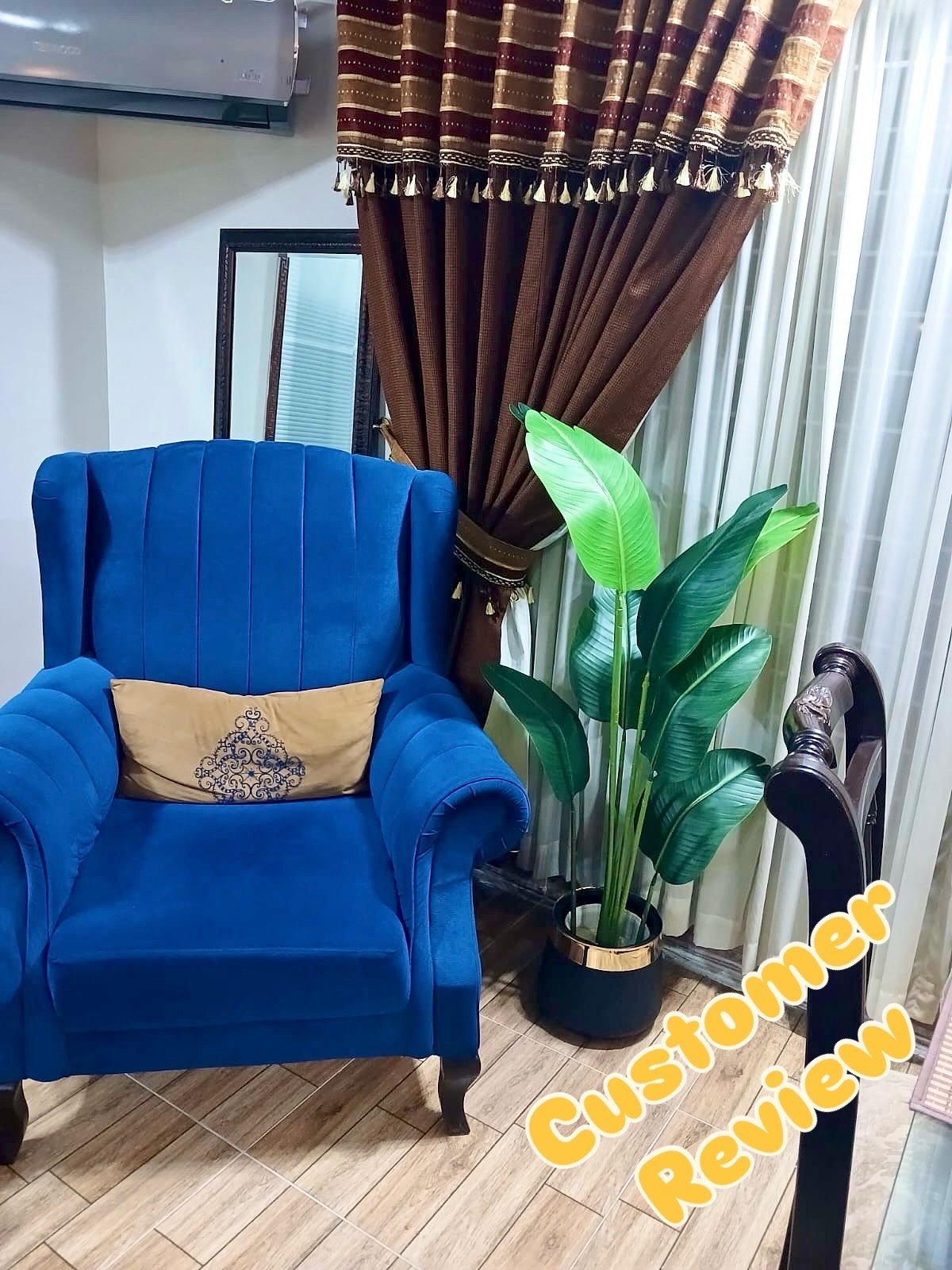 Banana 4.5 feet with golden rim plastic pot - Image 2