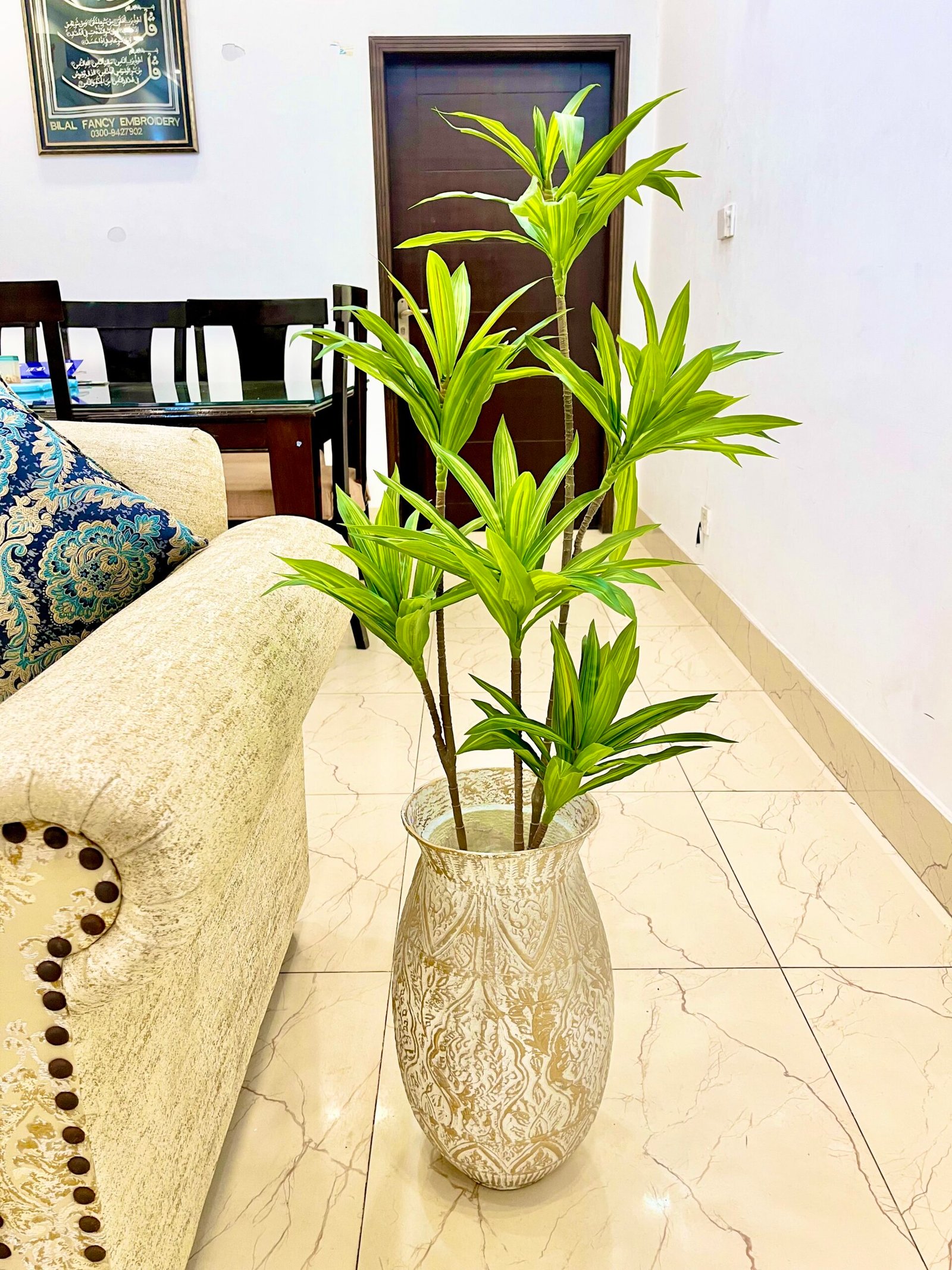 Artificial dracaena with fiber planter - Image 2