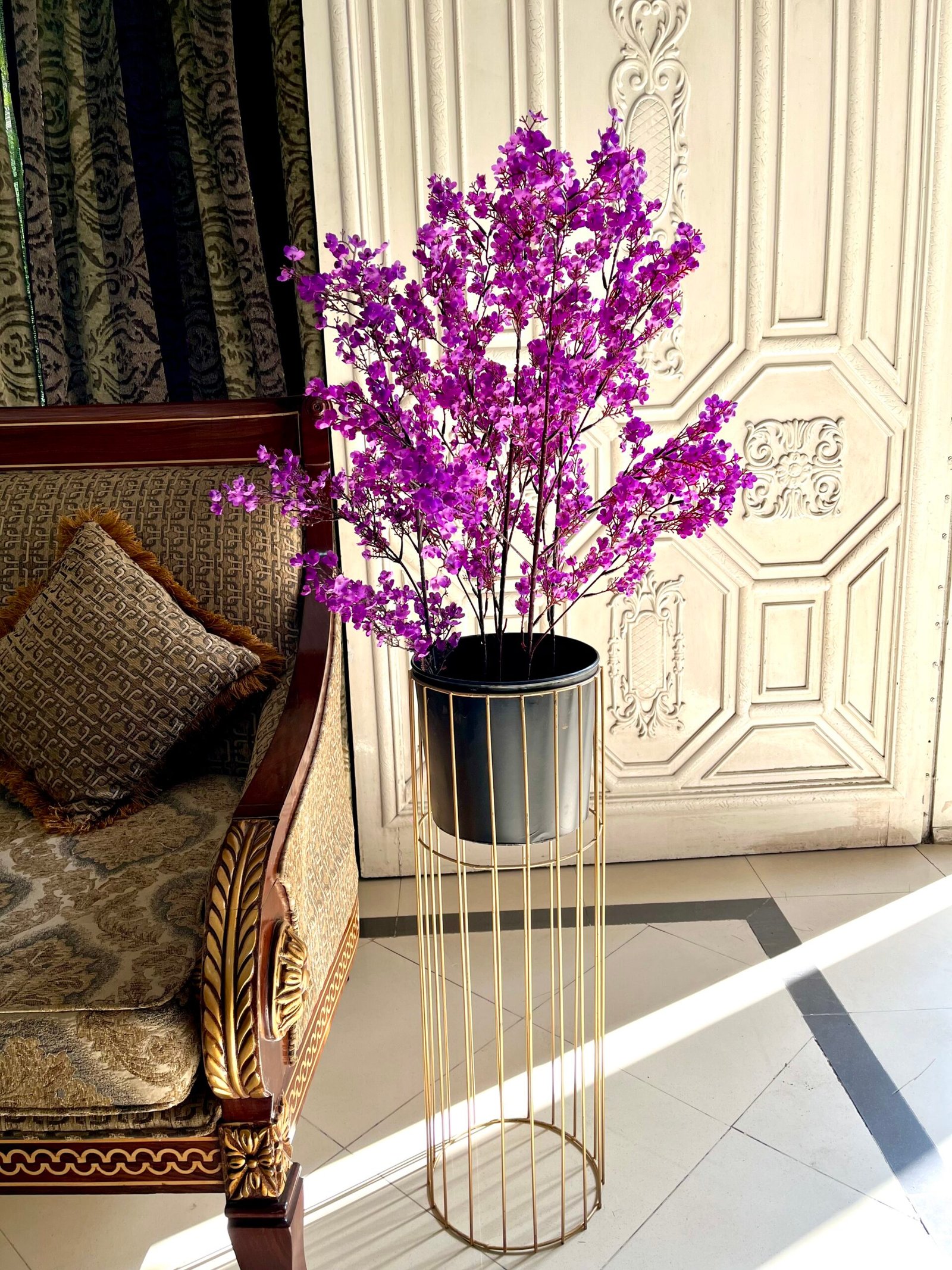 Cherry blossom purple with metal stand