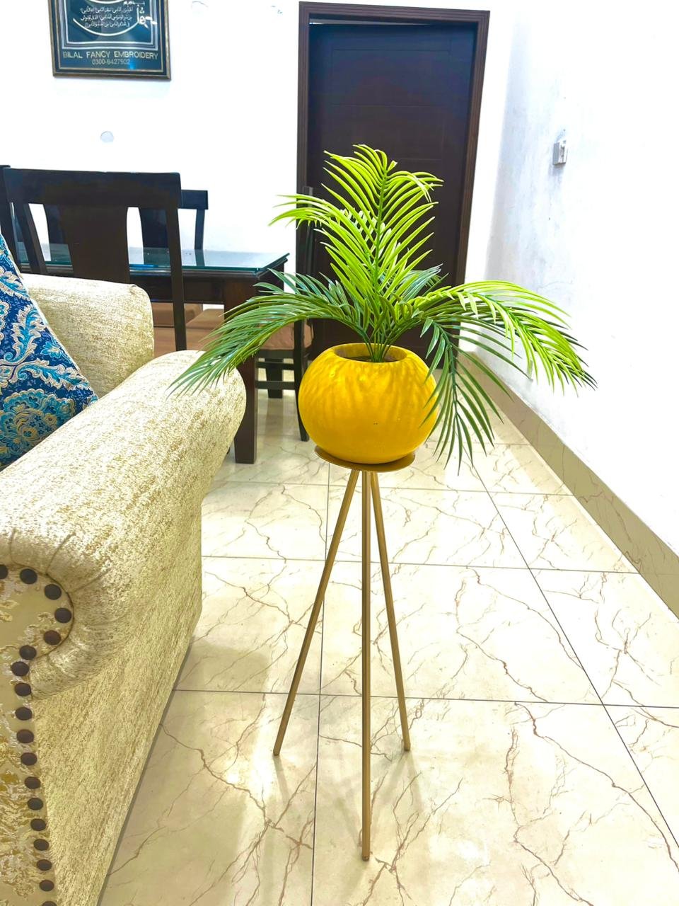 Amber Orb Palm Stand - Image 4