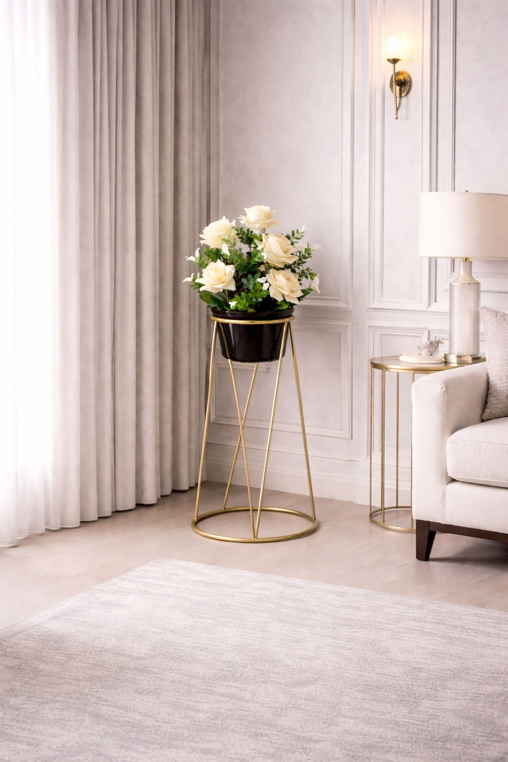 Elegant White Rose Stand