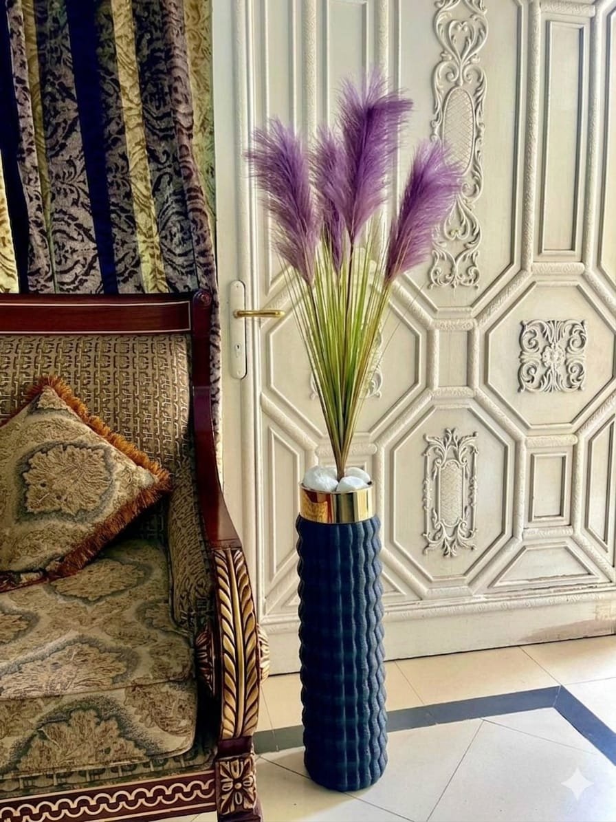 The Luxe Lavender Corner Piece